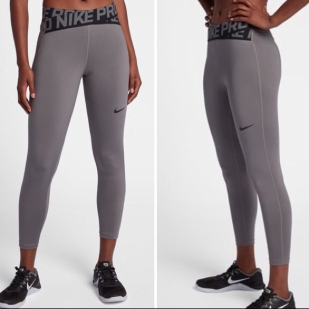 Nike Women’s Intertwist Training Tight Gray